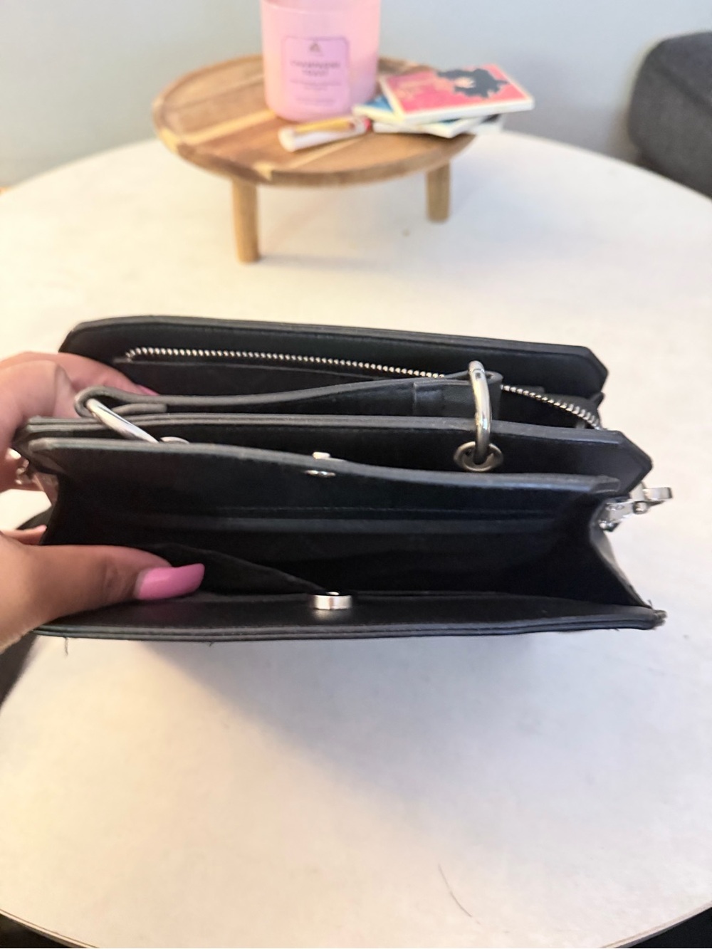 Steve Madden Black Leather Crossbody Wallet